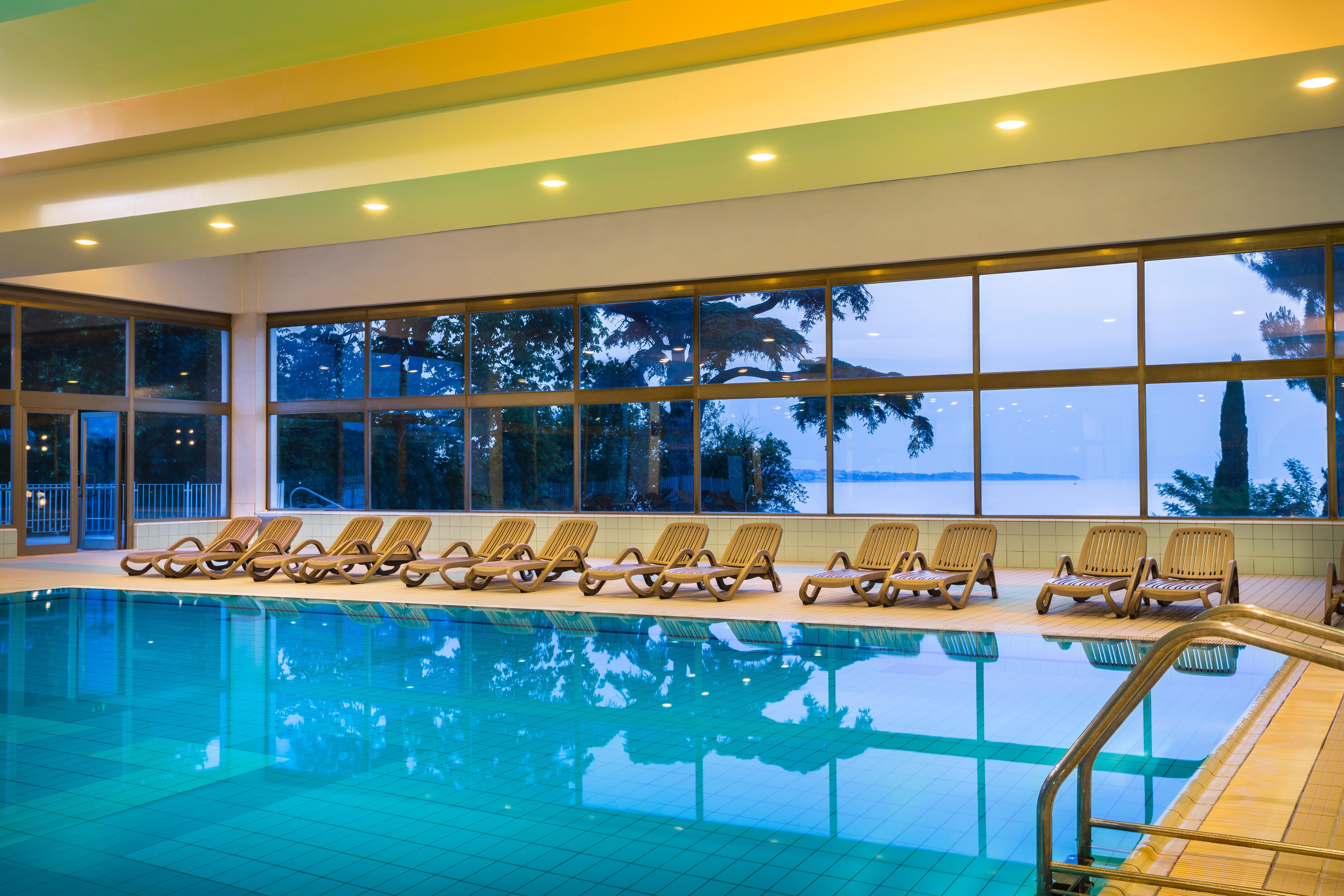 Remisens Hotel Metropol Portorož Exterior foto Indoor pool
